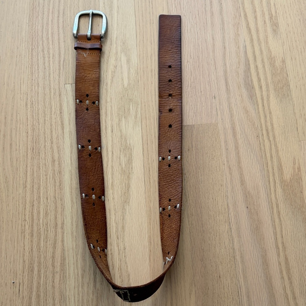 Elegant Tan Leather Belt for Women